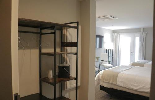 Danielsville Cabin | The Lodge at Woodstone Country Club