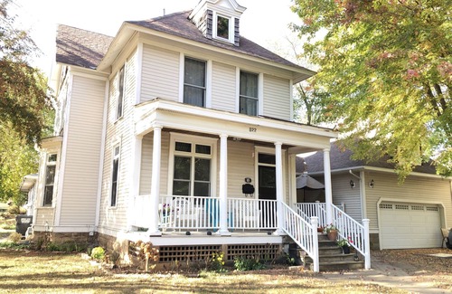 Saint Peter House | The Lodge Dog & FmilyFrndly 6-BR 12 Beds 16 guests