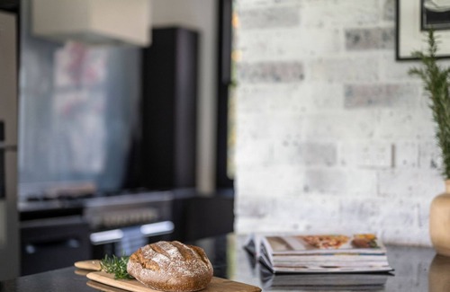 Terara House | The Lodge - Historic Getaway in a Prime Destination