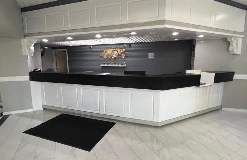 Bridgeton Hotel | The Lodge Hotel and Banquets