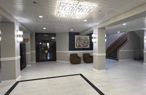 Bridgeton Hotel | The Lodge Hotel and Banquets