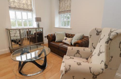 Lancaster House | The Lodge House