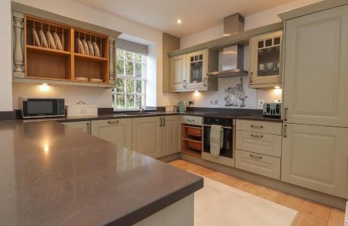 Lancaster House | The Lodge House