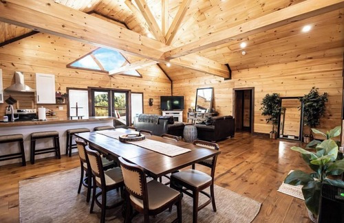 Joelton House | The Lodge @ Jones Farm Venue and Cabins