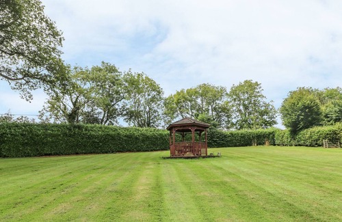 Shillelagh House | THE LODGE @ MINMORE MEWS, pet friendly in Shillelagh, County Wicklow