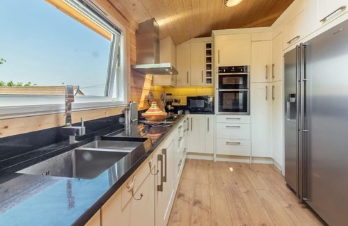Stowmarket Cabin | The Lodge, Needham Market