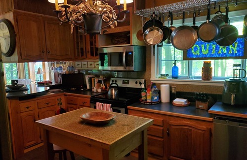 Alexandria House | The Lodge on Maple Island