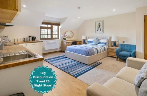 Grandes Rocques Apartment | The Lodge - Studio Apartment's