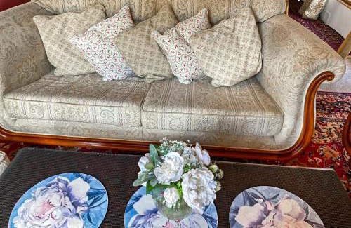 Plaistow House | The Lodge - Uk44556