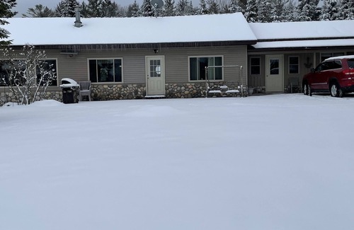 Hillman House | The Lodge Water front home on Beautiful Long Lake Hillman