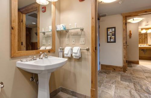 Deer Valley Apartment | The Lodges at Deer Valley AB
