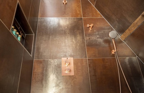 Sassenheim Bed & Breakfast | The LOFT; a luxury studio with private wellness & sunny roof terrace