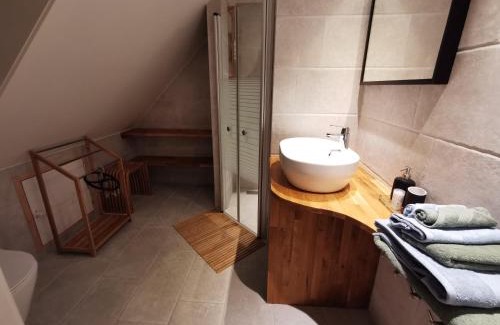 Arnager House | The 'Loft' Apartment- "Den Gule Svane" Guest House - near Rønne & Beach