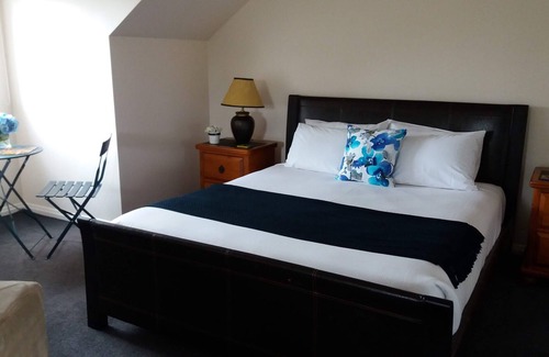 Haruru Apartment | THE LOFT at Kingfisher Ridge, "Bay of Islands"!