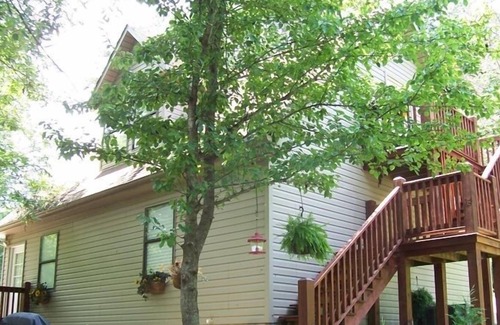 Whiteside House | The Loft at River Canyon! Lakefront! NO FEES!
