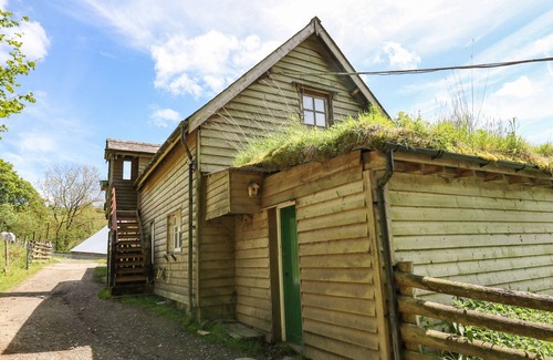 Tirabad Cottage | The Loft