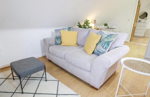 Leighton Apartment | The Loft