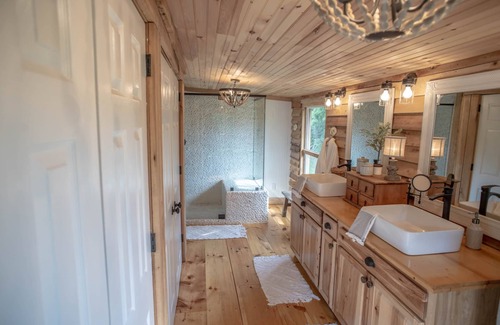 Washburn House | The Loft House at Bear Creek Lodge