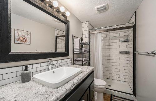 John Ball Park Apartment | The Loft Life - Modern Corporate Housing