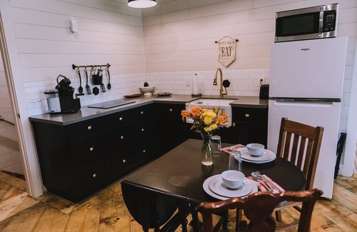 Brenham Apartment | The Loft On Almo