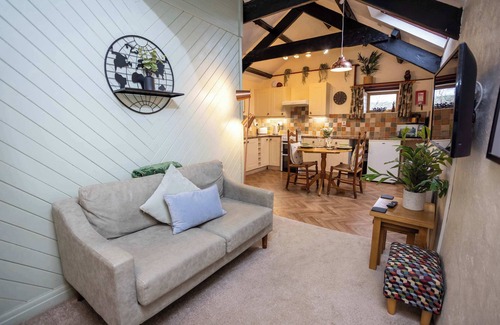 St. Florence Apartment | The Loft, One Bedroom Apartment, St Florence