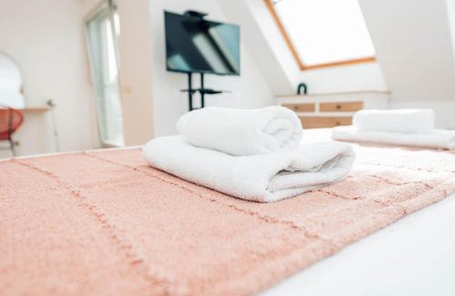 Bridel Apartment | The Loft sleeps 4