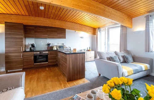 Leiston Cottage | The Loft - sleeps 6 guests in 3 bedrooms