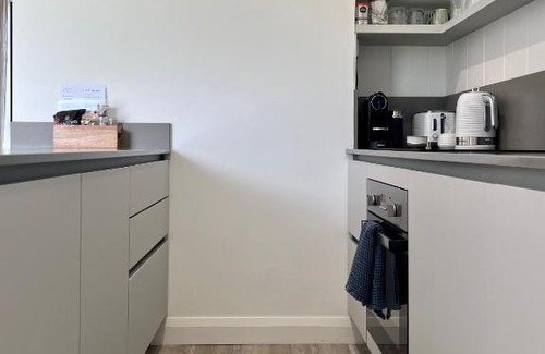 Llanymynech Apartment | The Loft Studio apartment - above detached new build garage
