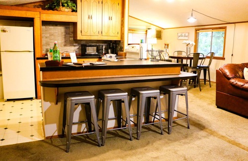 Hot Springs House | The Loft Suite at Panther Valley Ranch