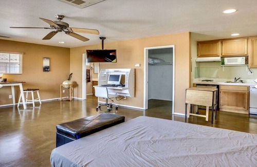 Palm Springs House | The Loft @ The Splash House