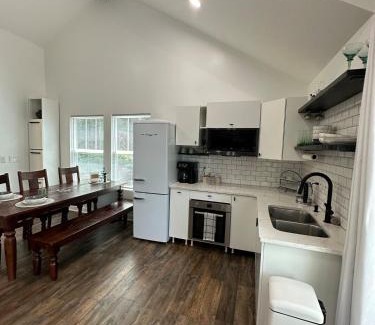 Kennesaw House | The Loft