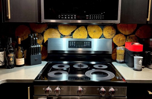 Maida Cabin | The Lofts @ Frost Fire- Cabin C