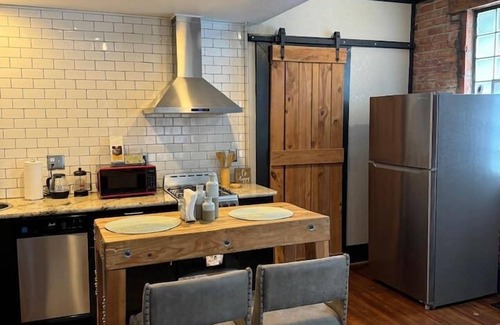 Pueblo Apartment | The Lofts on Colorado 116A