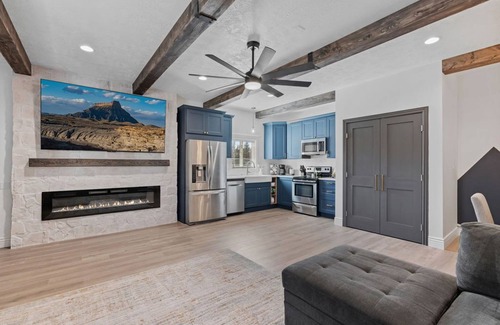 Taylorsville Apartment | The Lofty Lodge, Cozy and Lux