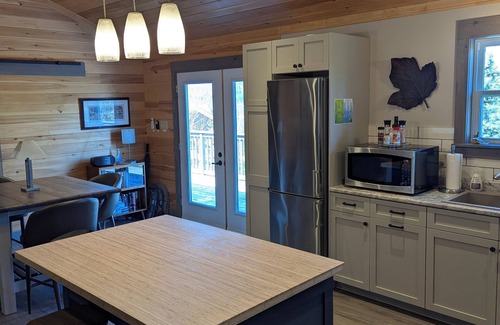 Terra Nova House | The Lofty Perch. A two bedroom loft with magnificent views of the ocean.
