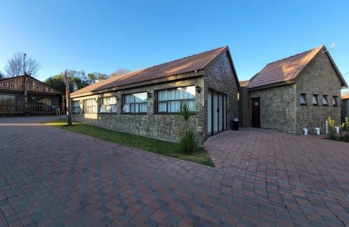 Standerton Apartment | The Log Cabin Apartments Hotel