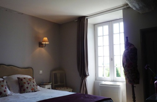 Saint-Etienne-en-Cogles House | The Logis: between Saint Malo and Mont Saint Michel at the Vaugarny Manor
