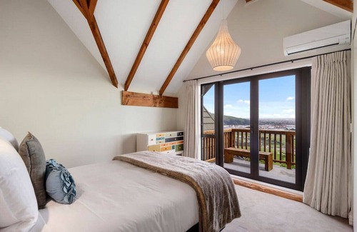 Mount Pleasant House | The Log House - Mount Pleasant