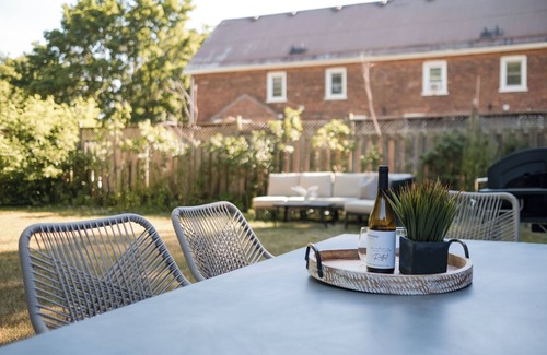 Prince Edward House | The Logan Garden Suite | Picton | 3 Bedrooms
