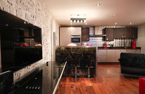 Euston Apartment | The London Nest: 2BR City Haven