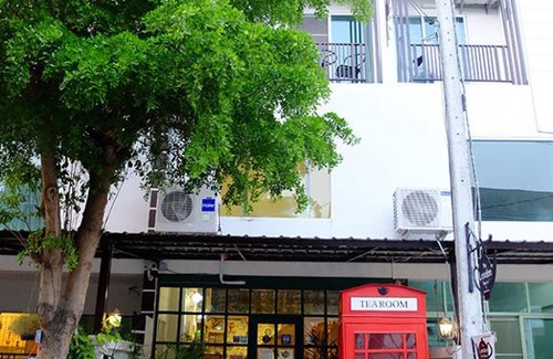 Huay Kaew Bed & Breakfast | The London Tearoom