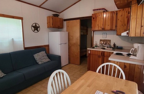 Chico Cabin | The Lonestar at Northside Marina & Resort
