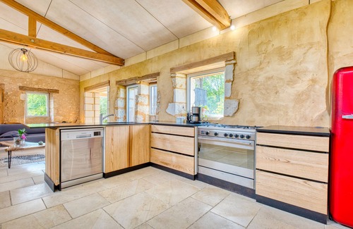 Saint-Astier House | The Longère of Astérius – Relaxing Stay in an Eco-Friendly Holiday Home in Saint-Astier