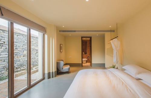 Yanqing Hotel | The Long Circle House