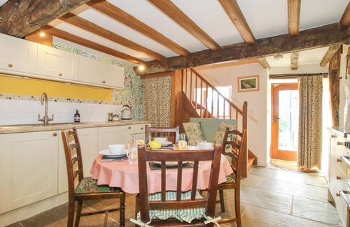 Oswestry Cottage | THE LONG HOUSE, pet friendly, character holiday cottage in Trefonen