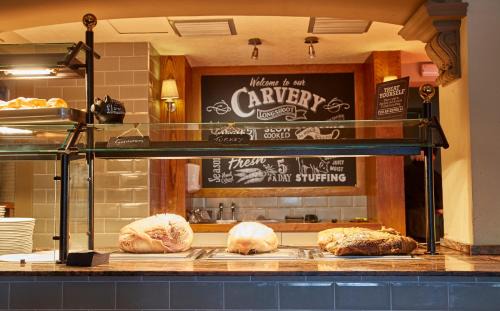 Measham Hotel | The Longshoot