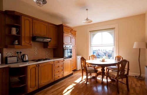 Martlesham Heath Apartment | The Look Out Penthouse frontline to Harbour with Sea Views