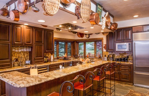 Big Sky House | The Looking Glass Hideout: Luxury Meadow Home with Unbeatable Location & Views