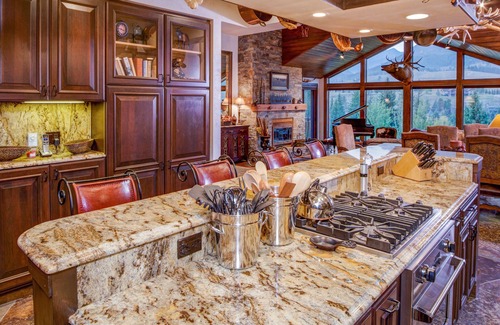 Big Sky House | The Looking Glass Hideout: Luxury Meadow Home with Unbeatable Location & Views