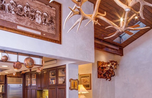 Big Sky House | The Looking Glass Hideout: Luxury Meadow Home with Unbeatable Location & Views